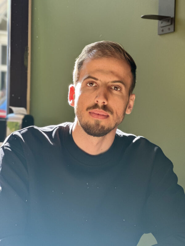 poya amiri - web design trieste . italy